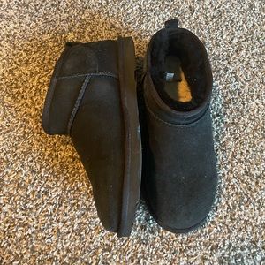 UGG® Classic Ultra Mini Boot - Little Kid / Big Kid